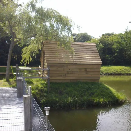 Camping A La Ferme Les Ormeaux Bricquebec